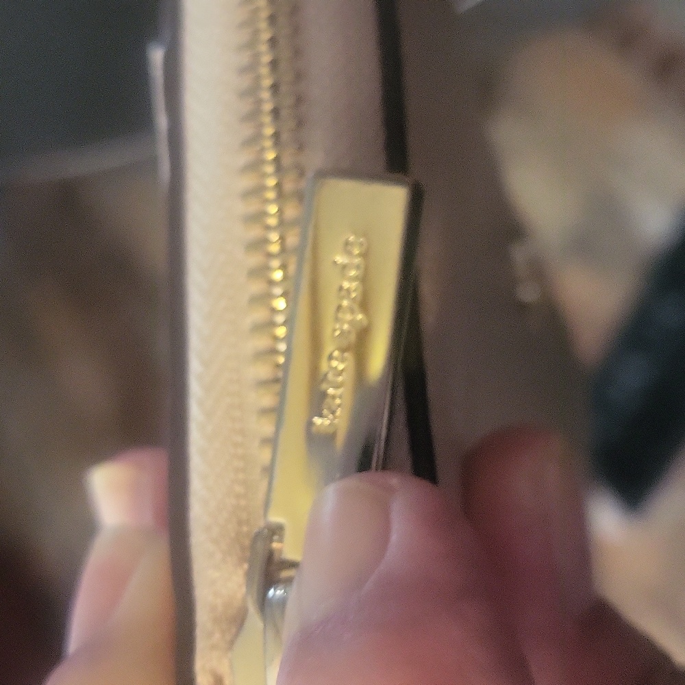 Kate Spade Wallet - Picture 8 of 8